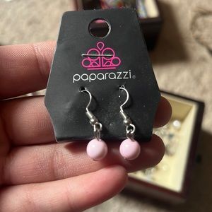 NWT (5 for 15$) Paparazzi light pink earrings